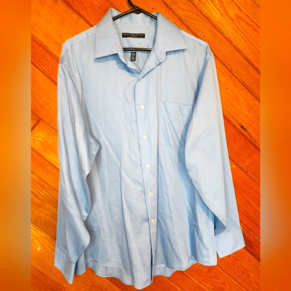 Geoffrey Beene light blue fitted wrinkle free large 16.5 long sleeved shirt